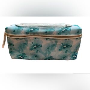 Estes Lauder make up bag NWOT turquoise flowers